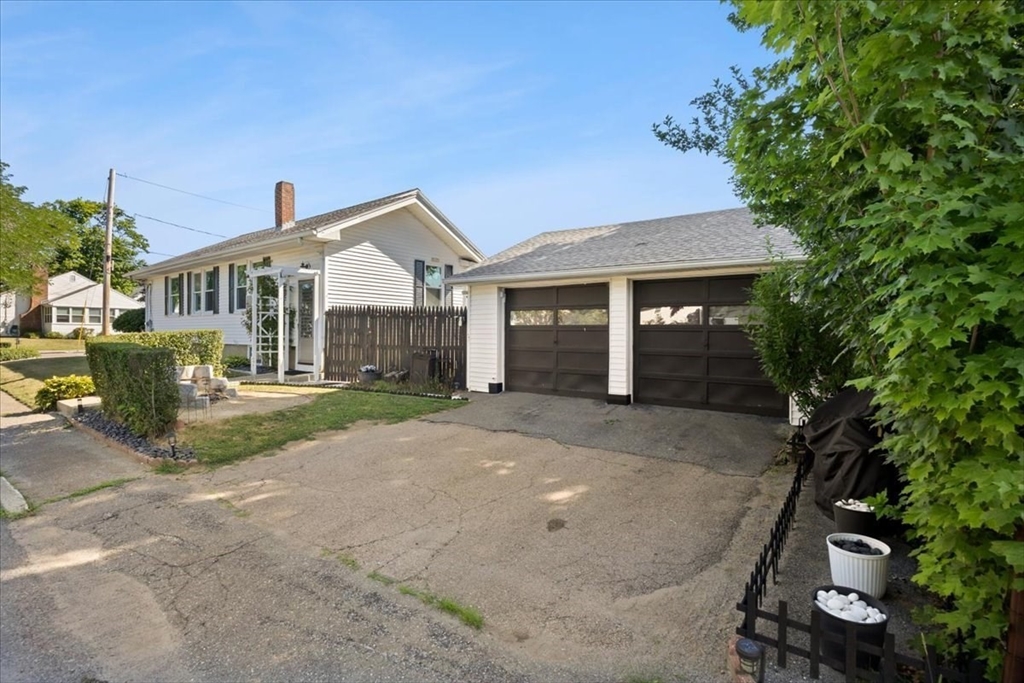10 Elizabeth Street Property Photo 5