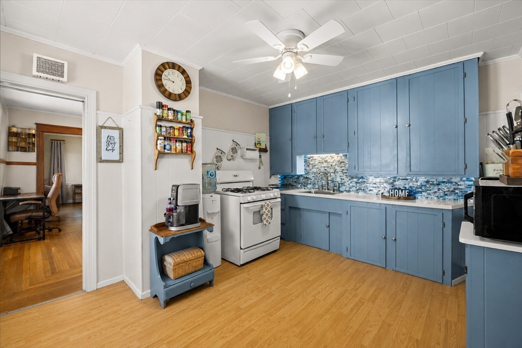 10 Elizabeth Street Property Photo 17