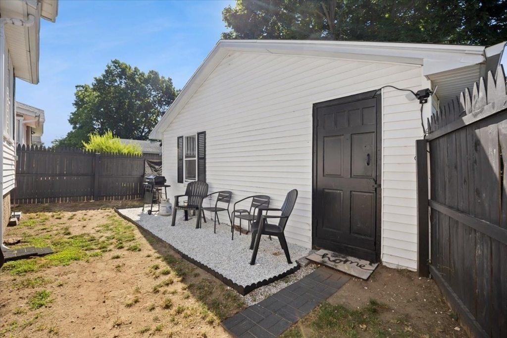 10 Elizabeth Street Property Photo 27