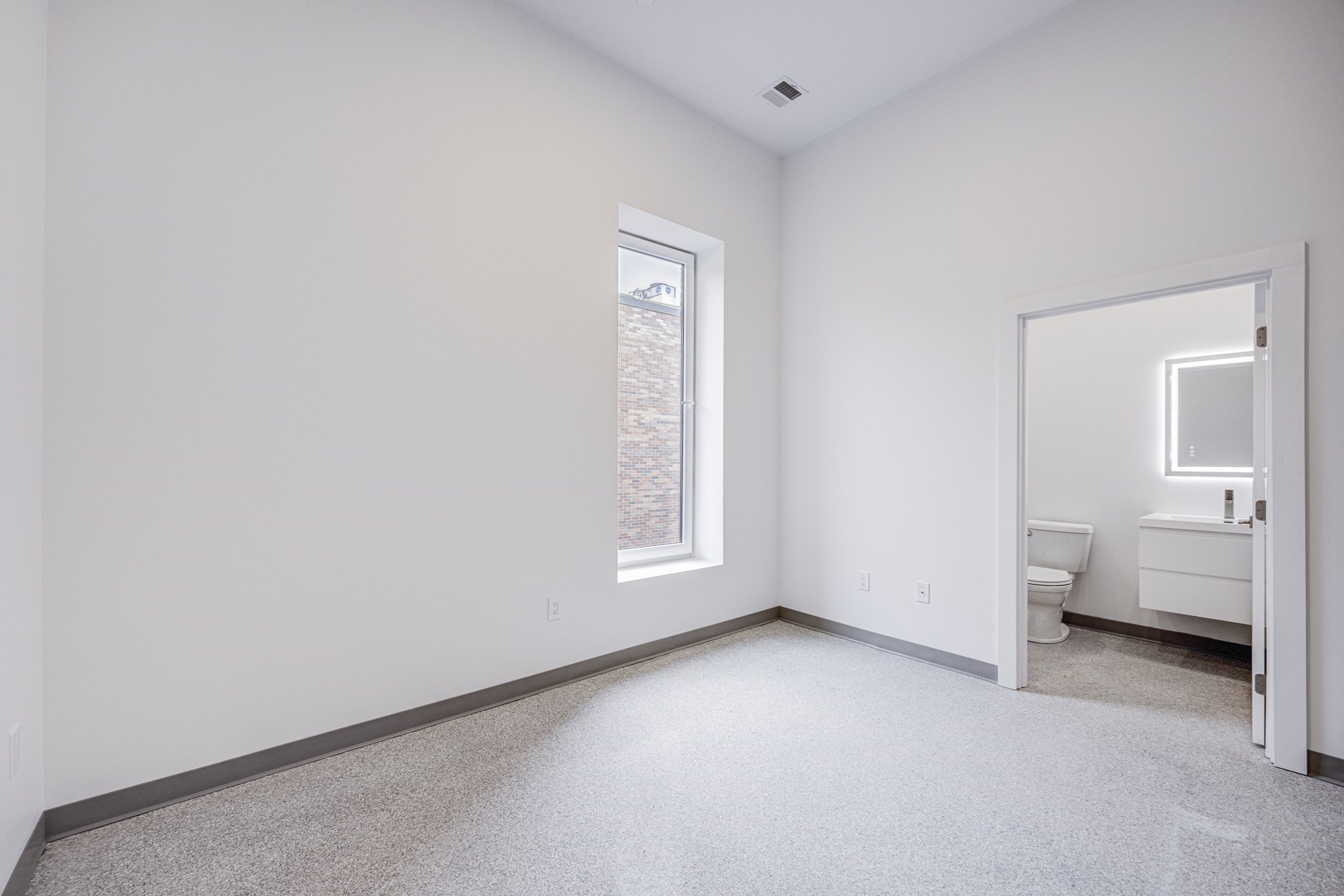 80 Middlesex St # 206 Property Photo 9