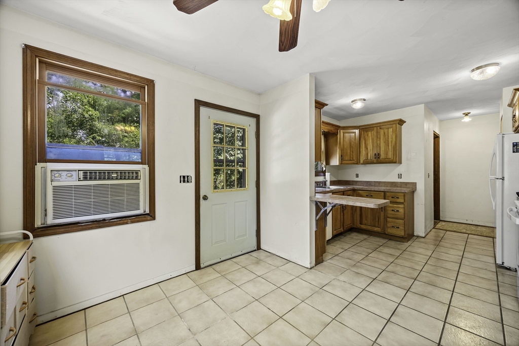 800 Town Farm Rd Property Photo 16