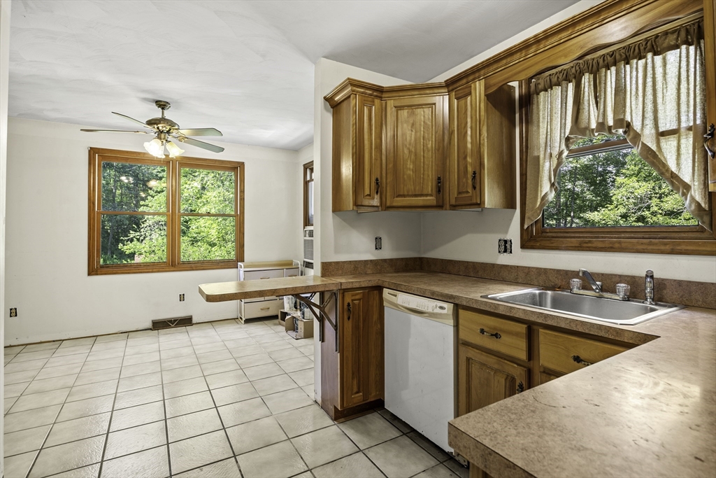 800 Town Farm Rd Property Photo 20
