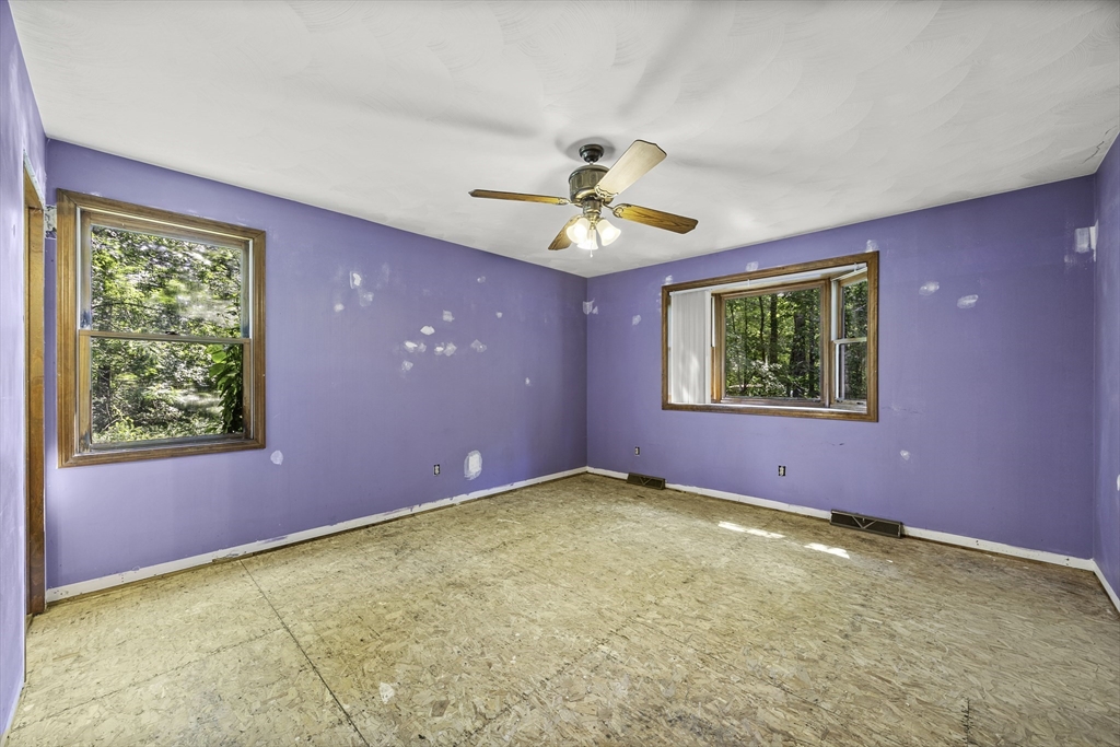 800 Town Farm Rd Property Photo 23