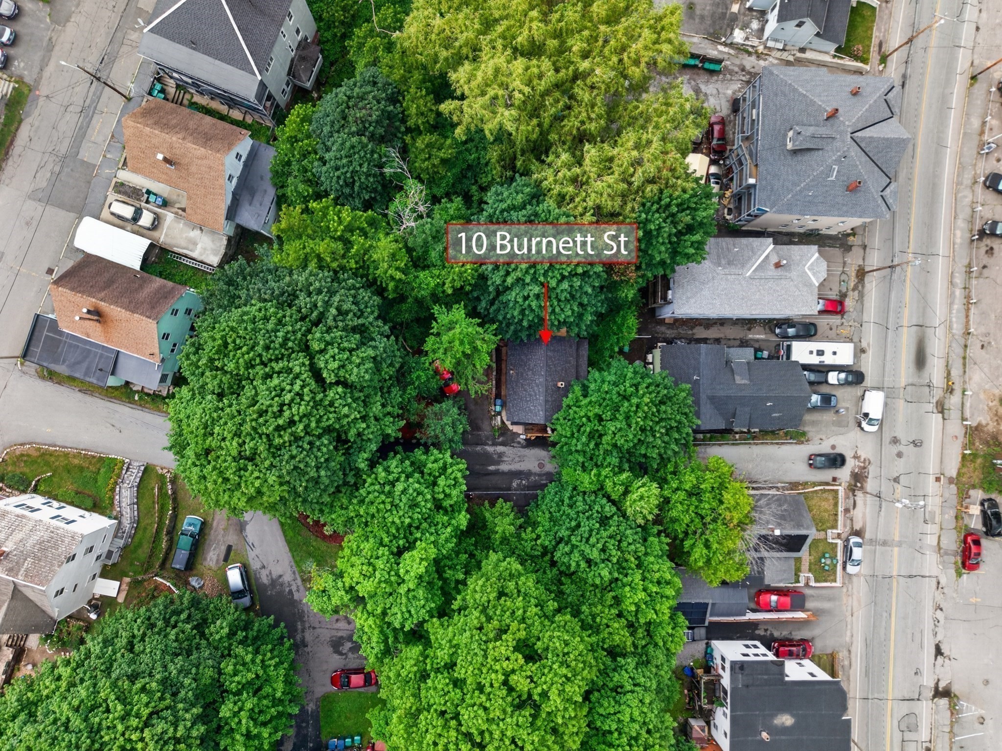 10 Burnett Property Photo 23