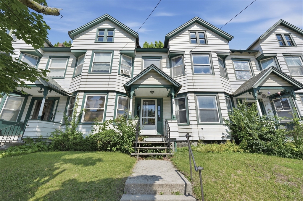 46 Summer St Property Photo 1