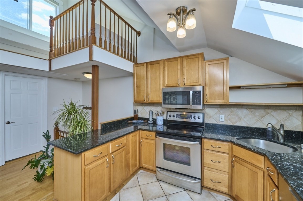 683 Massachusetts Ave. # 5 Property Photo 3