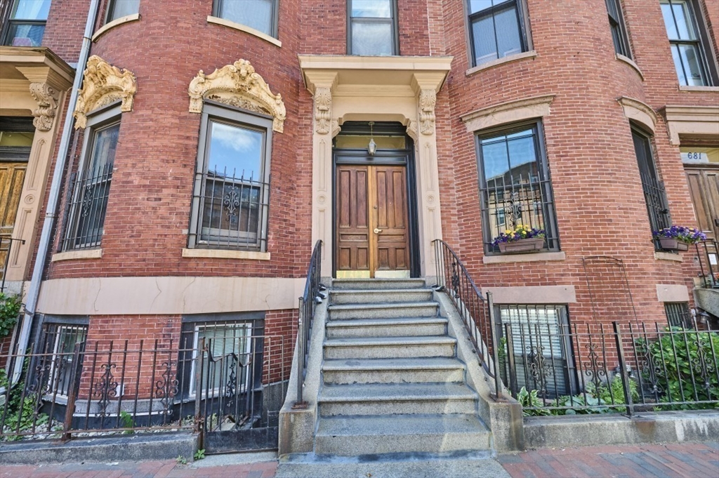 683 Massachusetts Ave. # 5 Property Photo 4