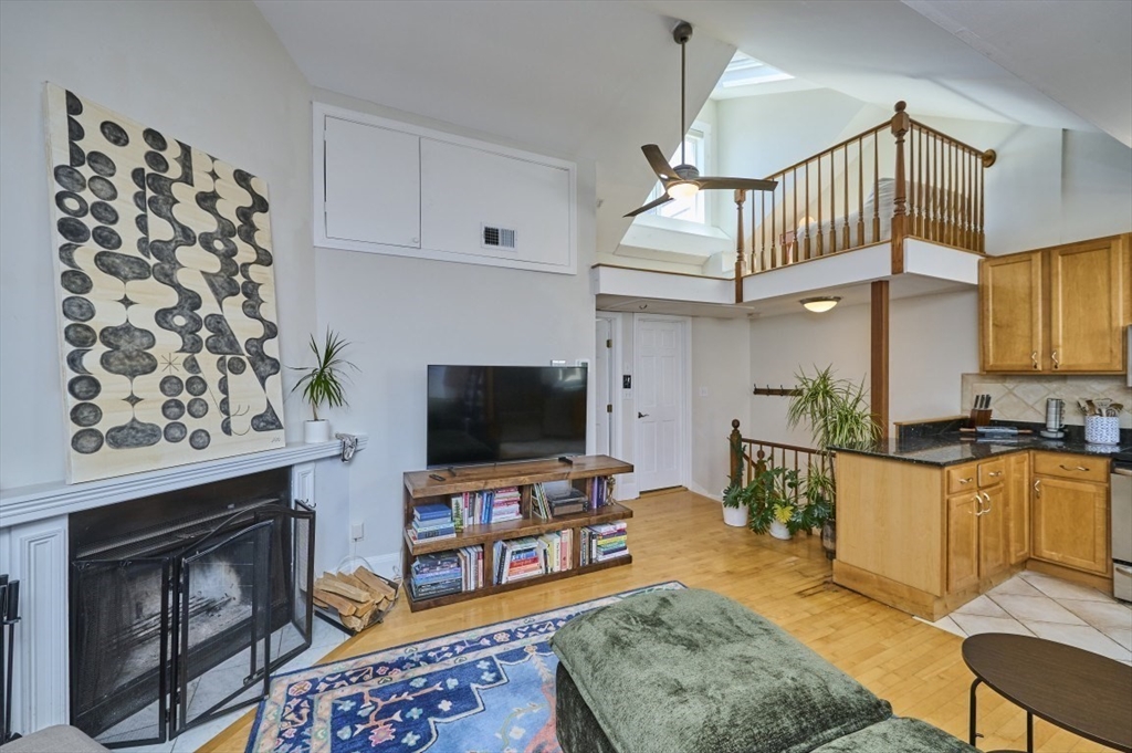 683 Massachusetts Ave. # 5 Property Photo 8