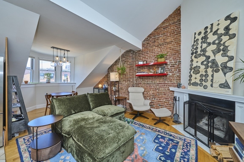 683 Massachusetts Ave. # 5 Property Photo 9
