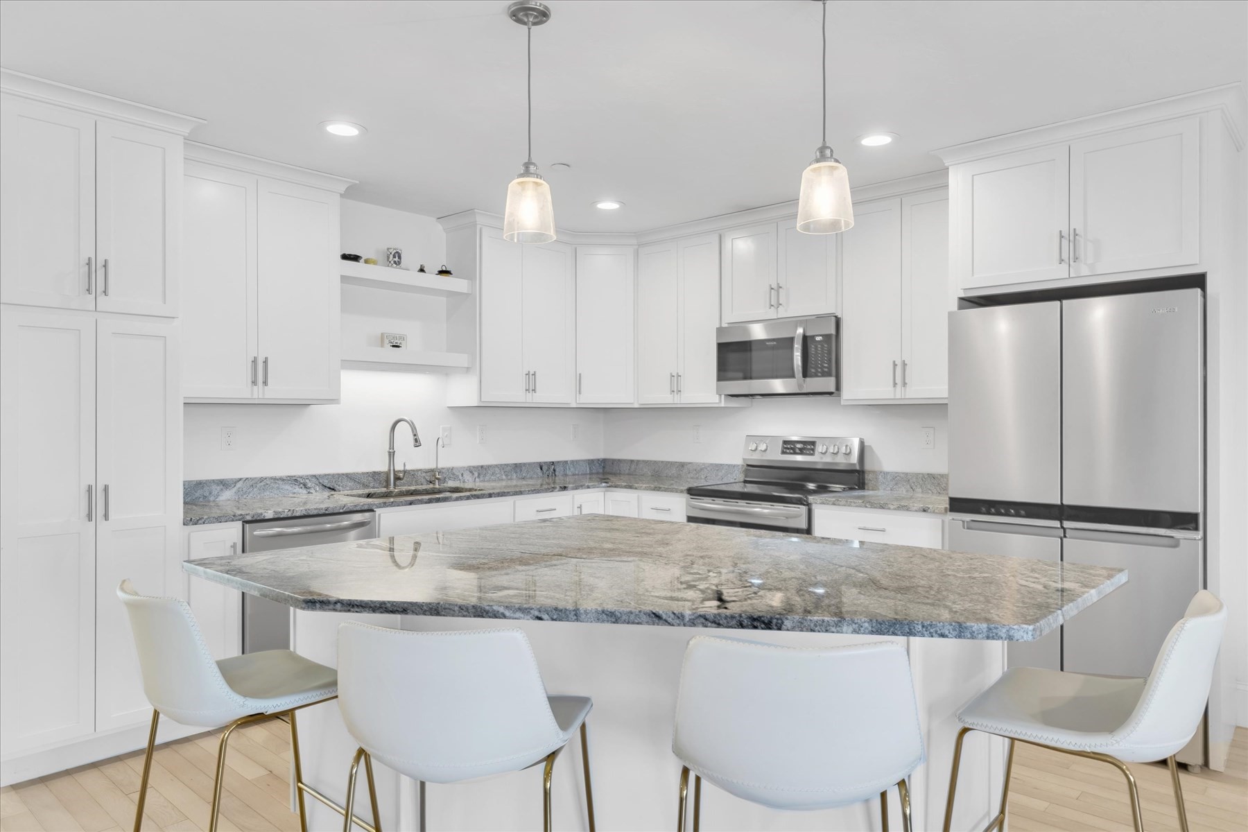 80 Lebaron Boulevard # 7 Property Photo 8