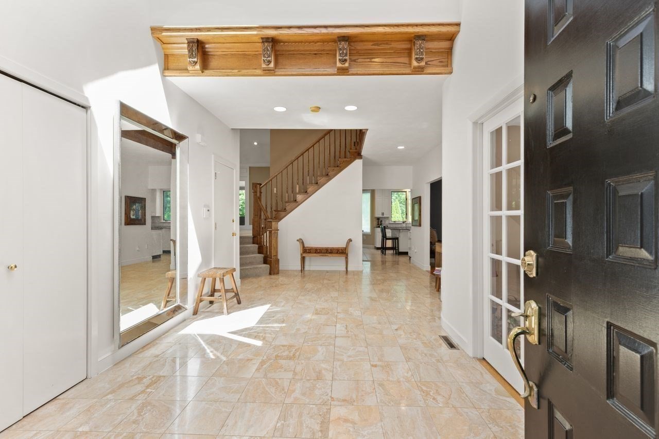 2 Sandpiper Hill Property Photo 3