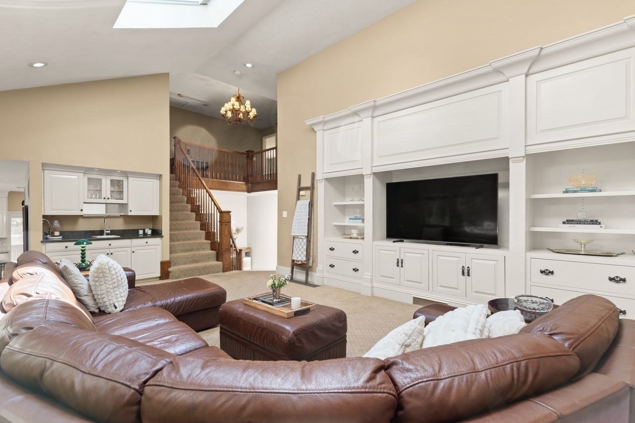 2 Sandpiper Hill Property Photo 6