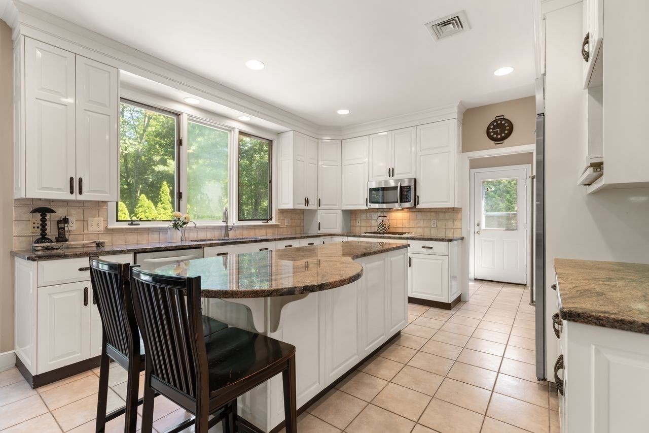 2 Sandpiper Hill Property Photo 12