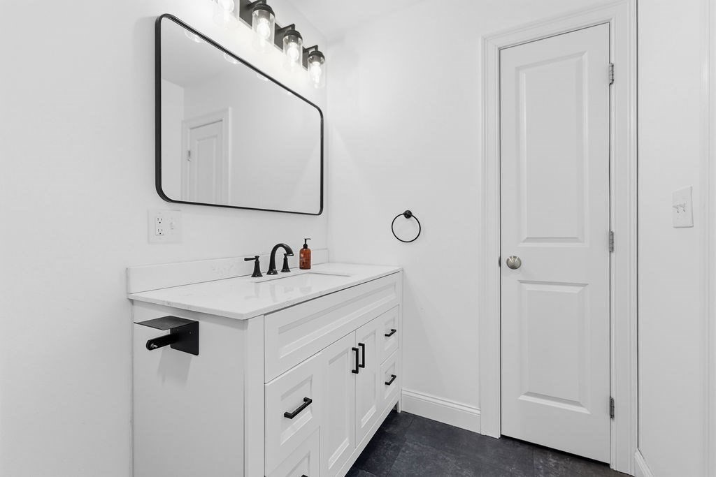 158 Ocean View Property Photo 24