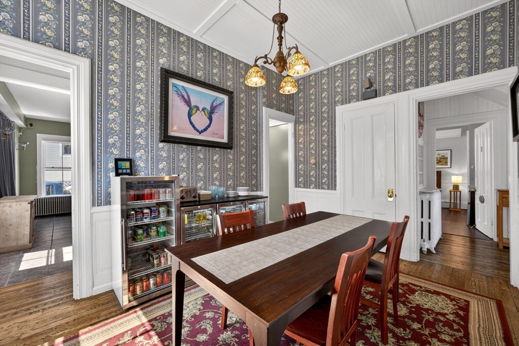 164 Commercial Street Property Photo 7