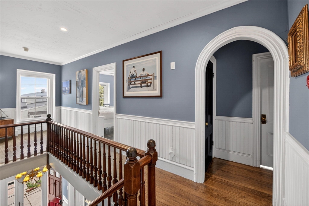 164 Commercial Street Property Photo 17