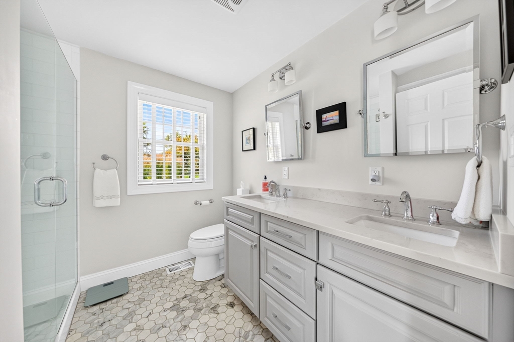 7 Ledgemont Ln Property Photo 14