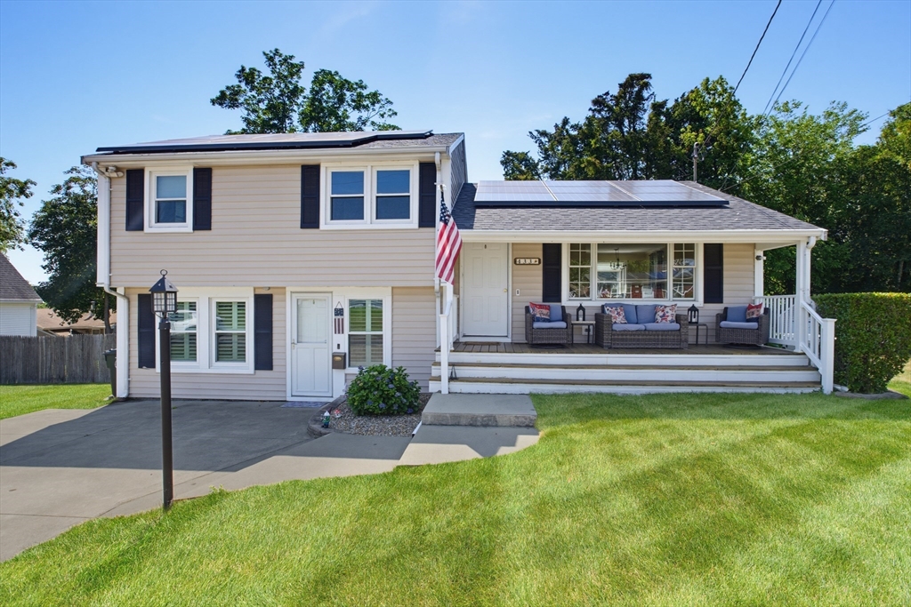 433 Pearse Road Property Photo 1