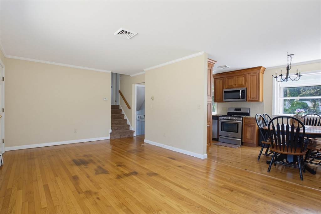433 Pearse Road Property Photo 16