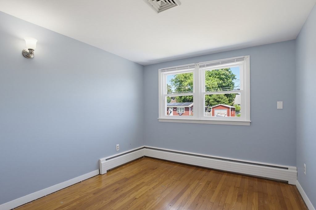 433 Pearse Road Property Photo 23
