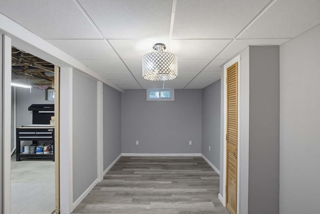 433 Pearse Road Property Photo 32