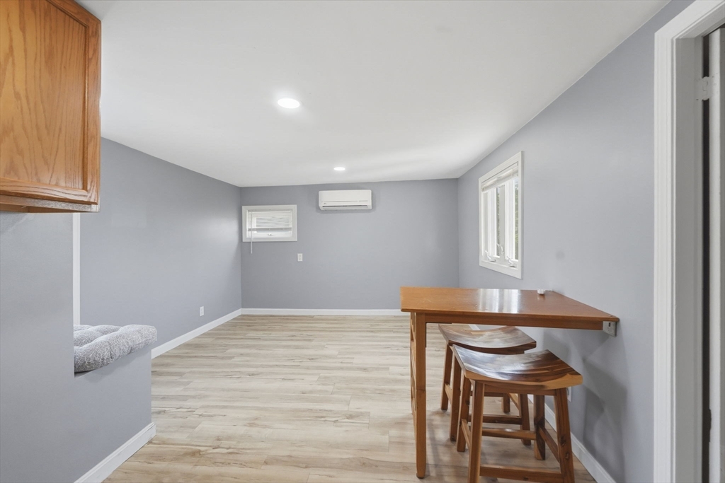 415 Anthony St Property Photo 5