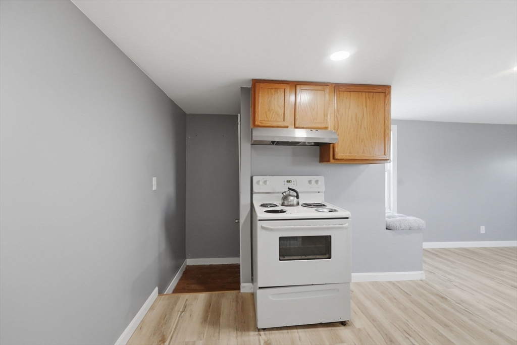 415 Anthony St Property Photo 11