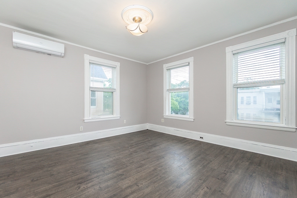 22 Stearns St Property Photo 7