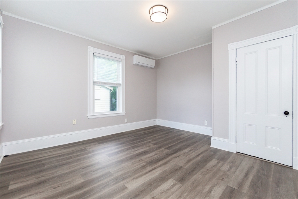 22 Stearns St Property Photo 12