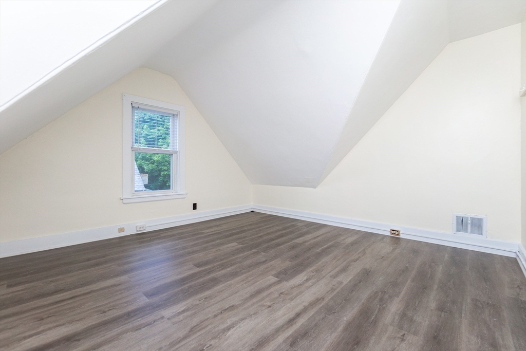 22 Stearns St Property Photo 17