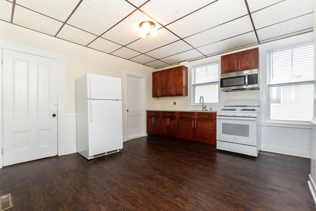 22 Stearns St Property Photo 22