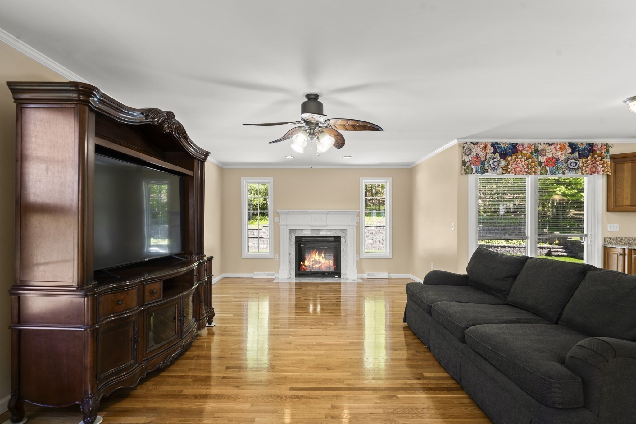 1507 E Mountain Rd Property Photo 8
