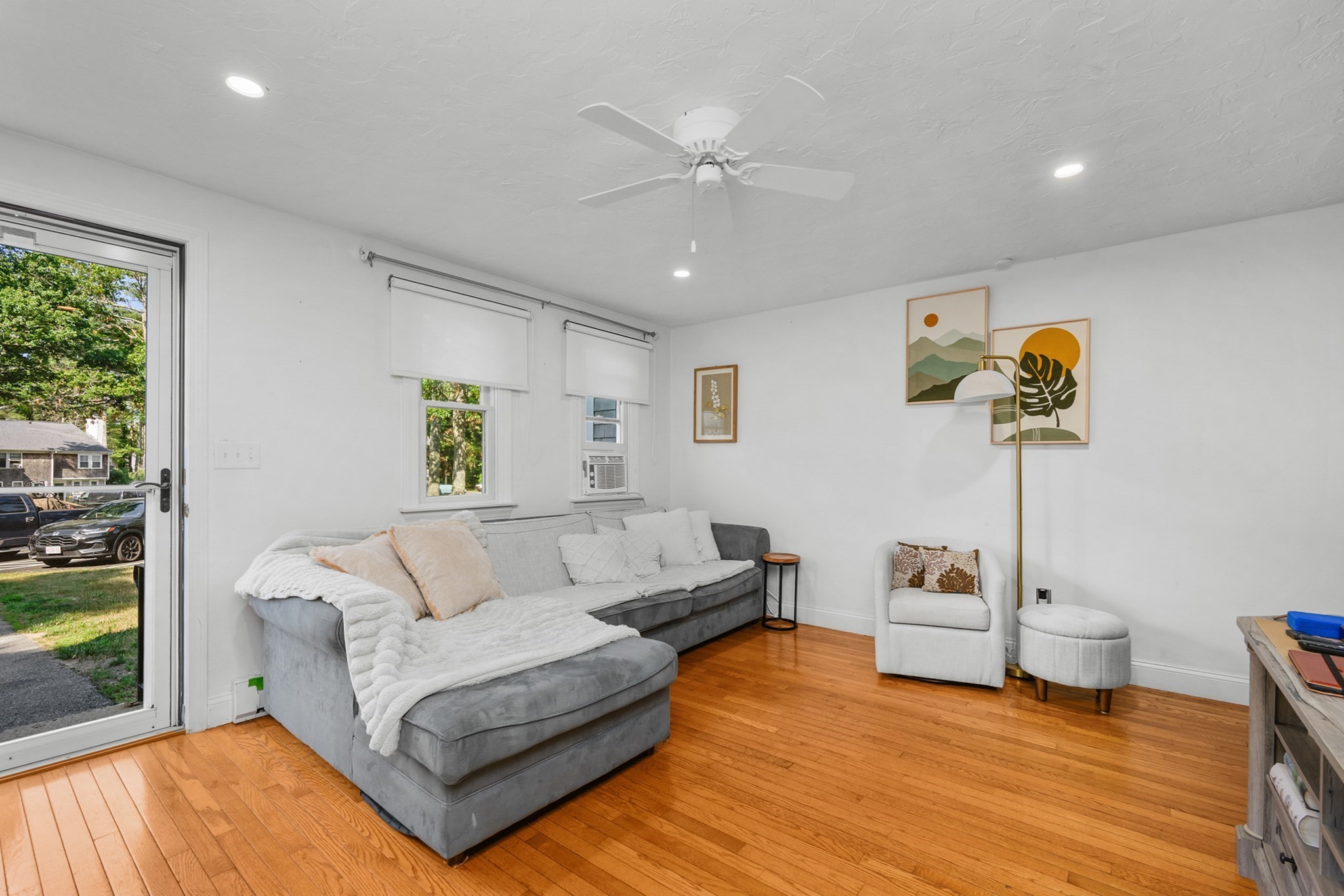 300 Falmouth Rd # 9e Property Photo 6