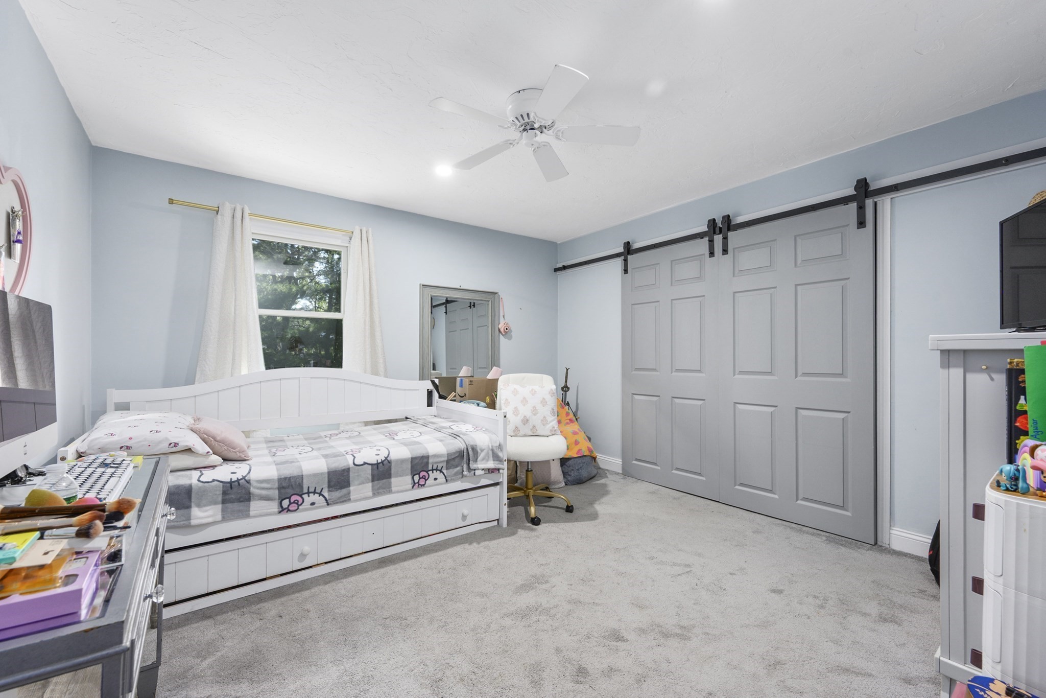 300 Falmouth Rd # 9e Property Photo 20