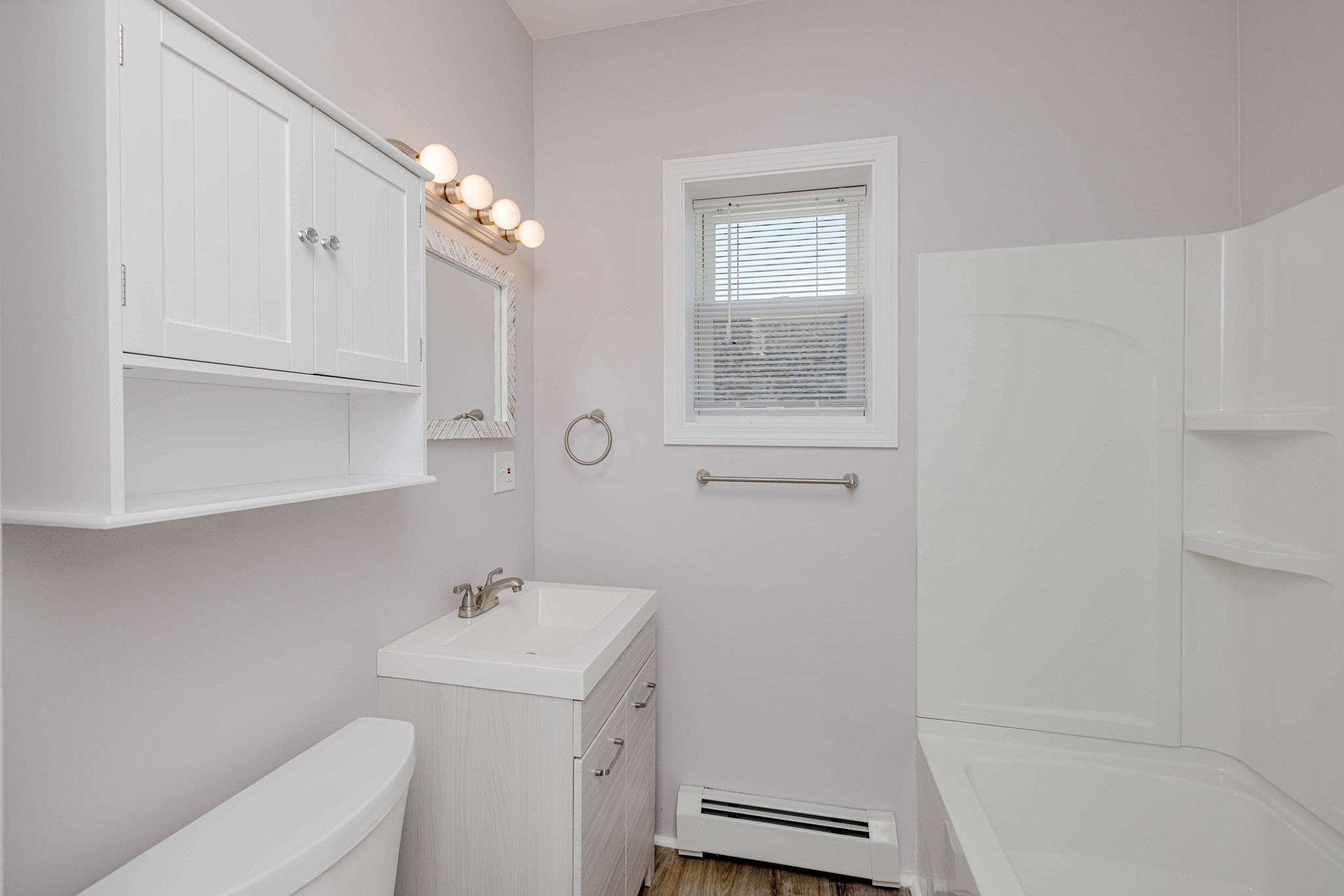 154 Mott St Property Photo 14