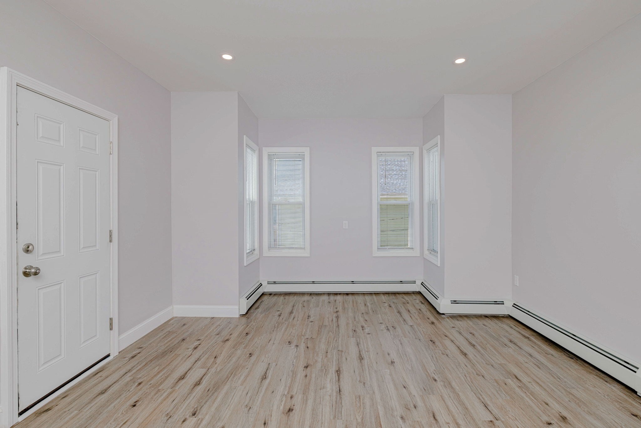 154 Mott St Property Photo 19