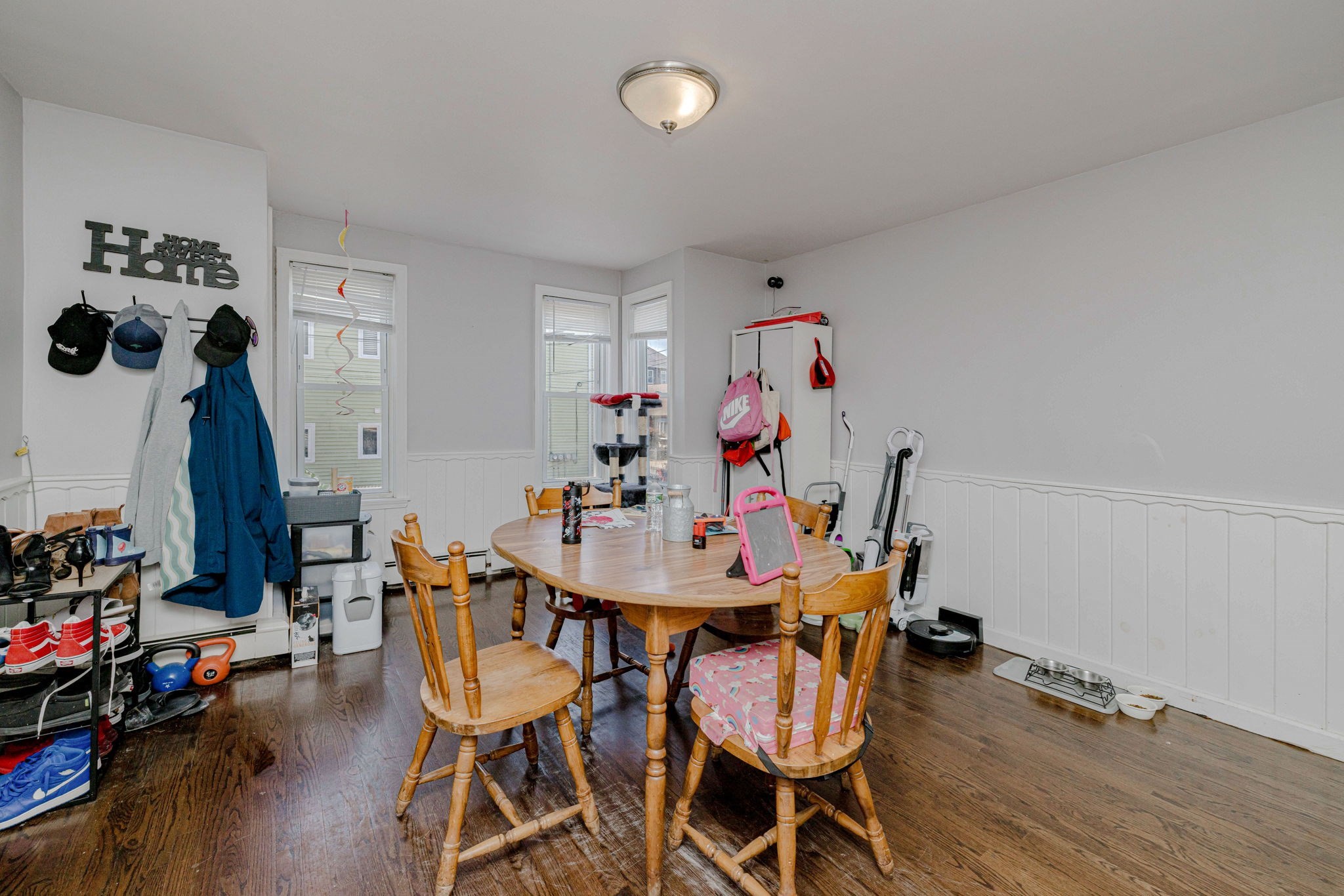 154 Mott St Property Photo 29