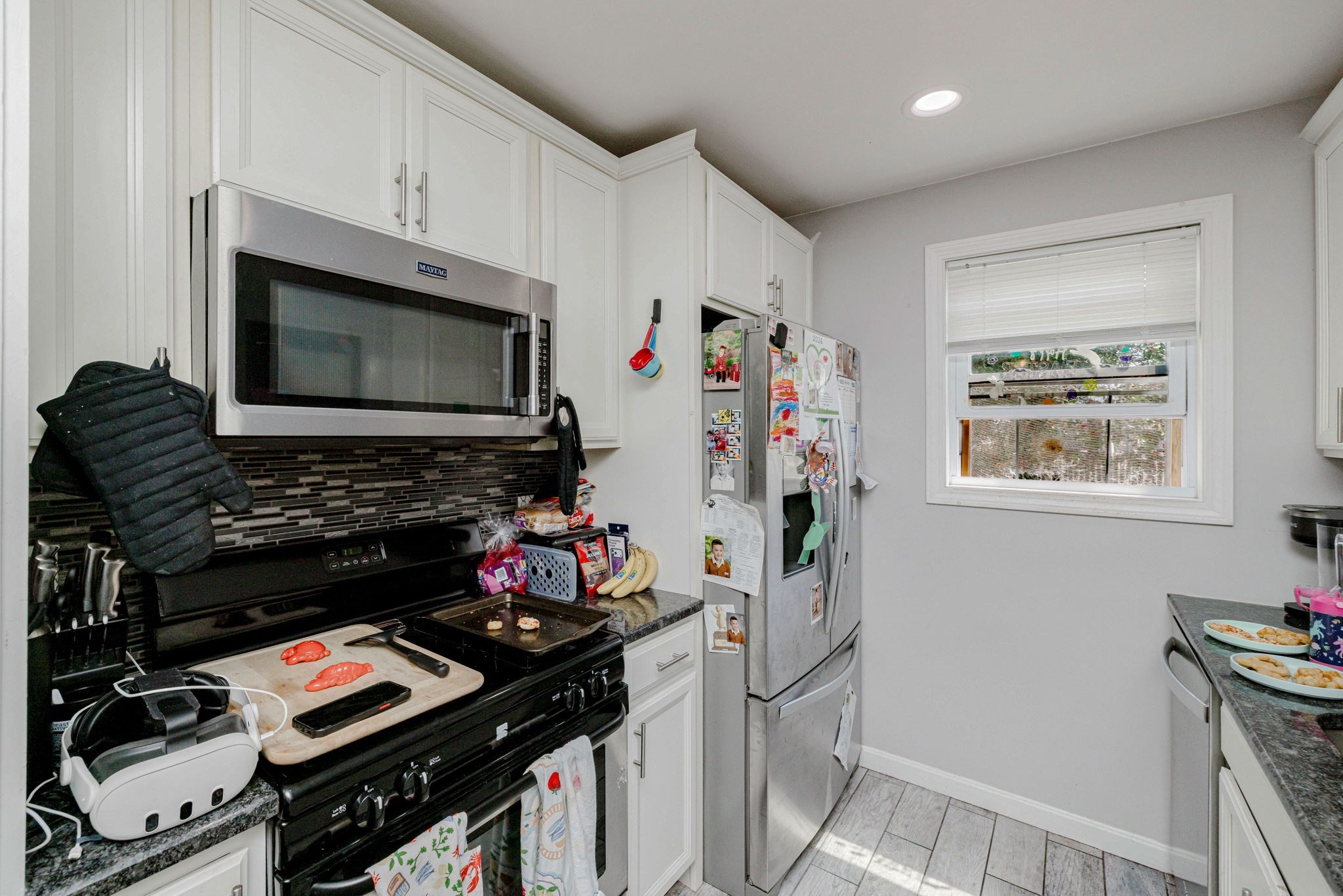 154 Mott St Property Photo 30