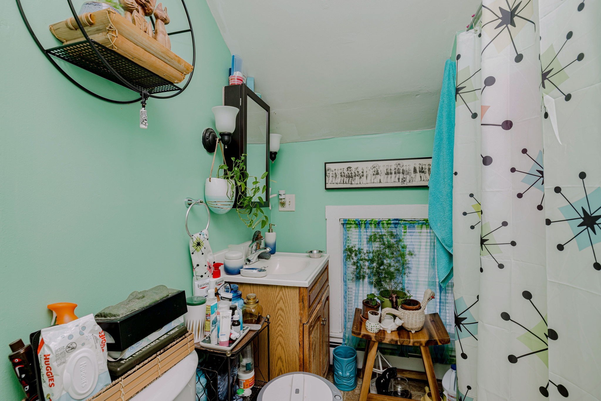 154 Mott St Property Photo 36