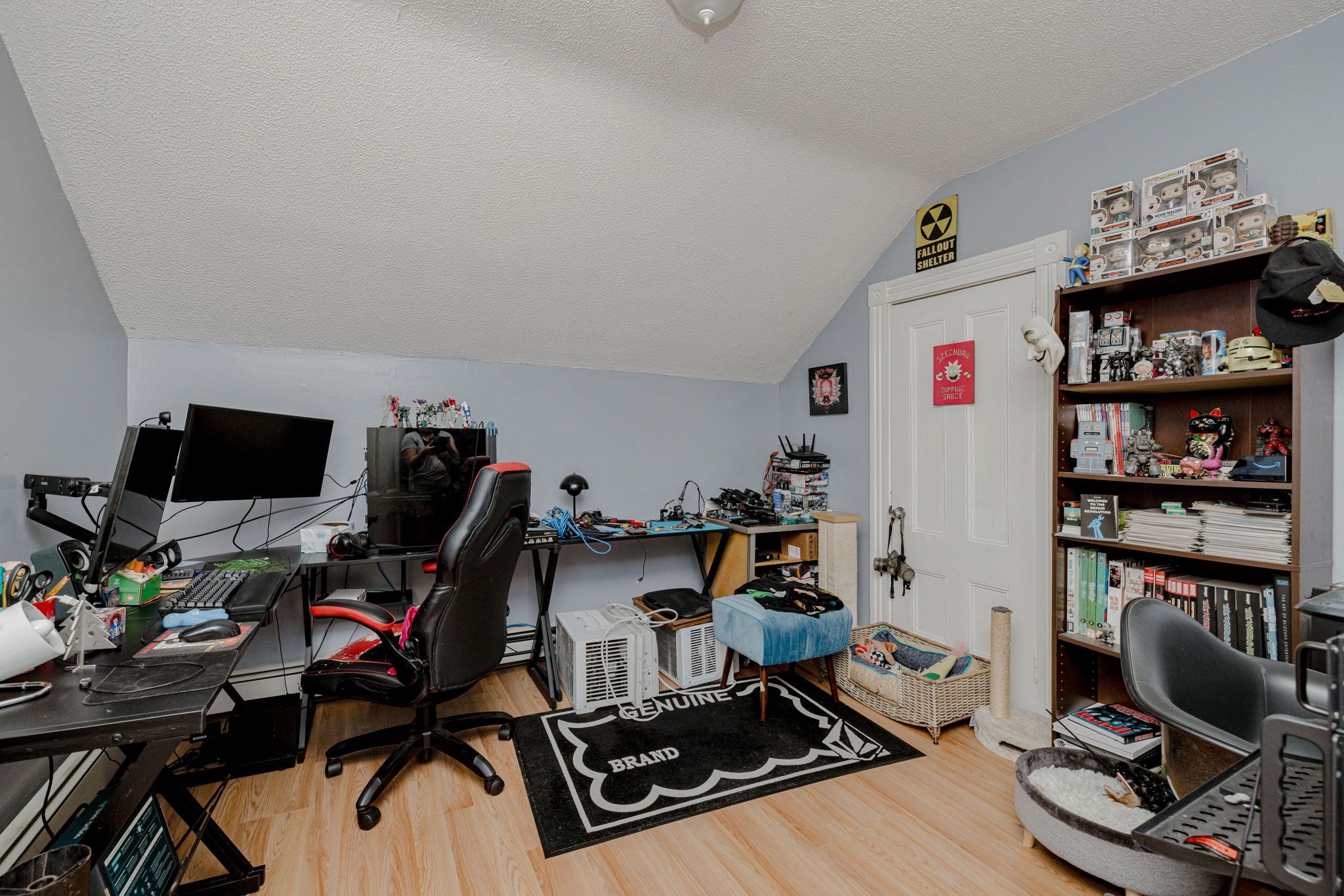 154 Mott St Property Photo 39