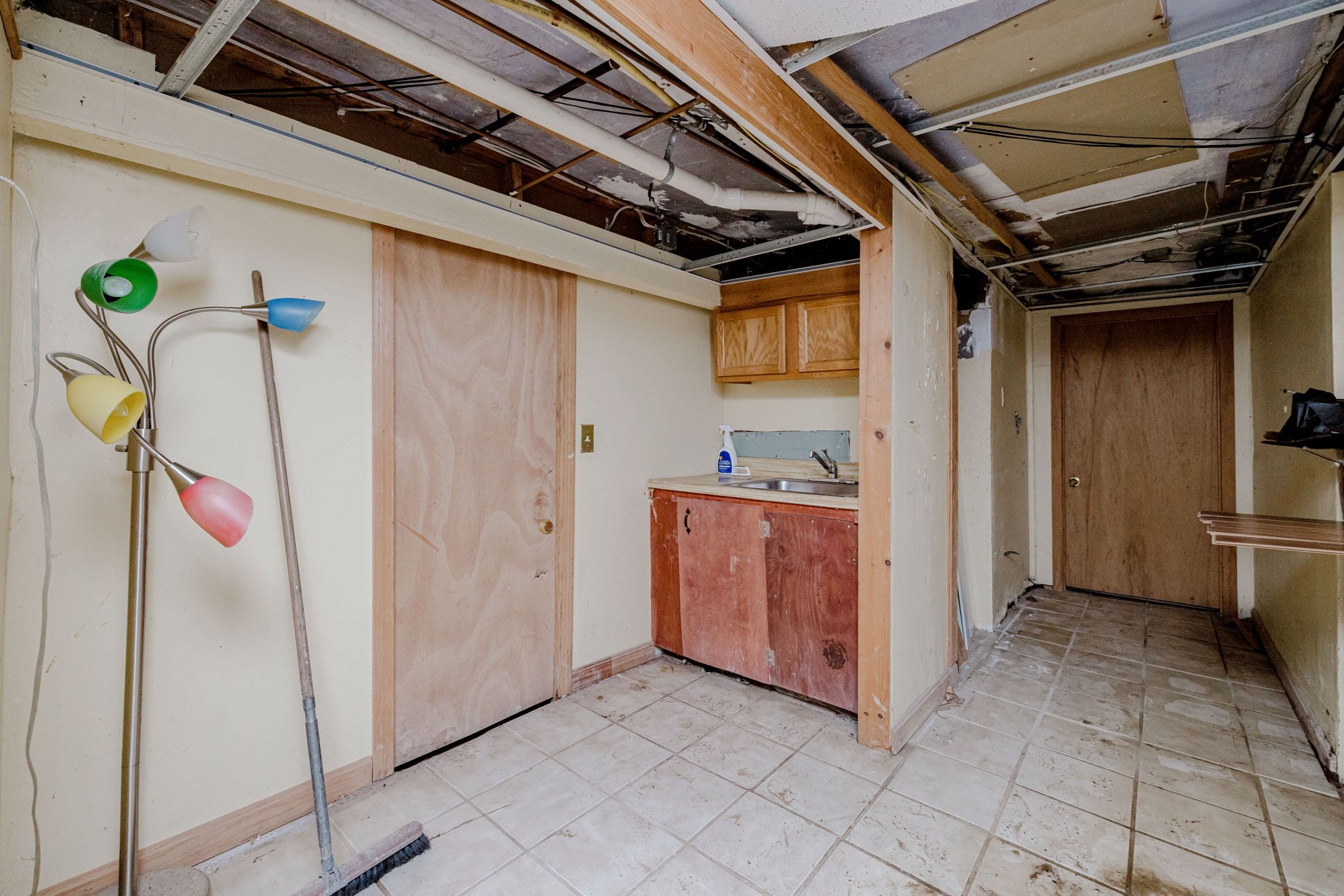 154 Mott St Property Photo 42