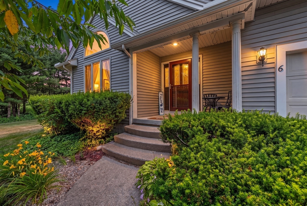 6 Carriage Drive