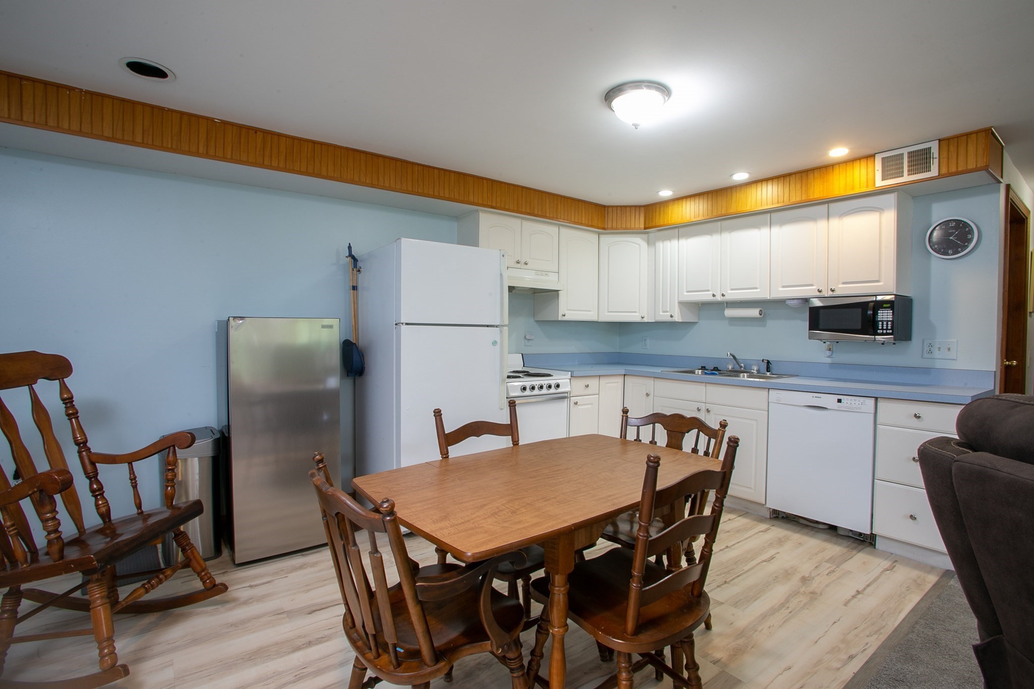 335 North St Property Photo 6
