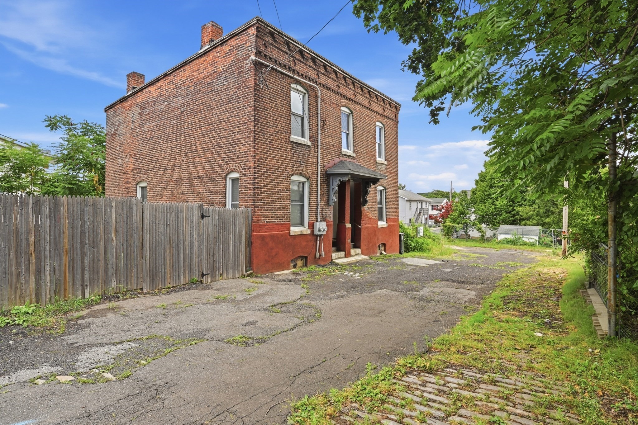 116-118 West St Property Photo 3