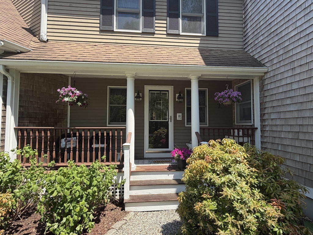 9 Pondview Ave Property Photo 3