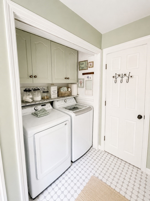 9 Pondview Ave Property Photo 14