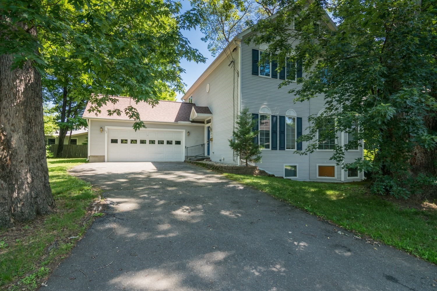 62 Fairview Ave Property Photo 2