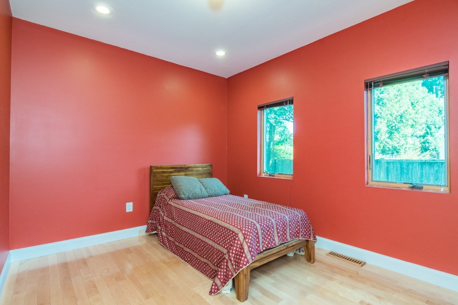 62 Fairview Ave Property Photo 15