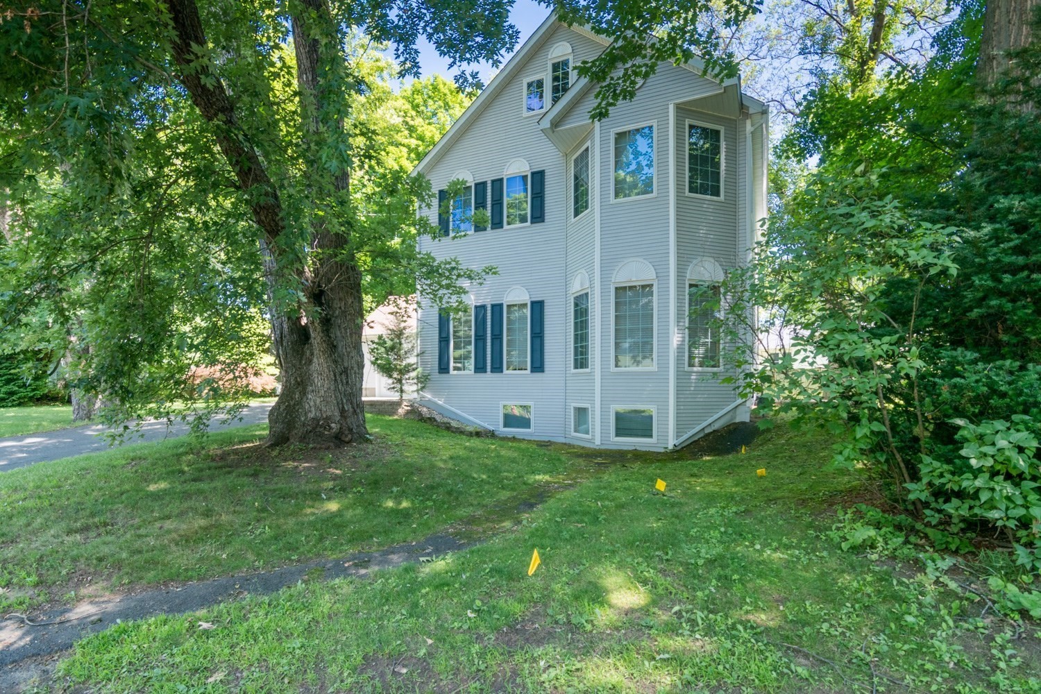 62 Fairview Ave Property Photo 28