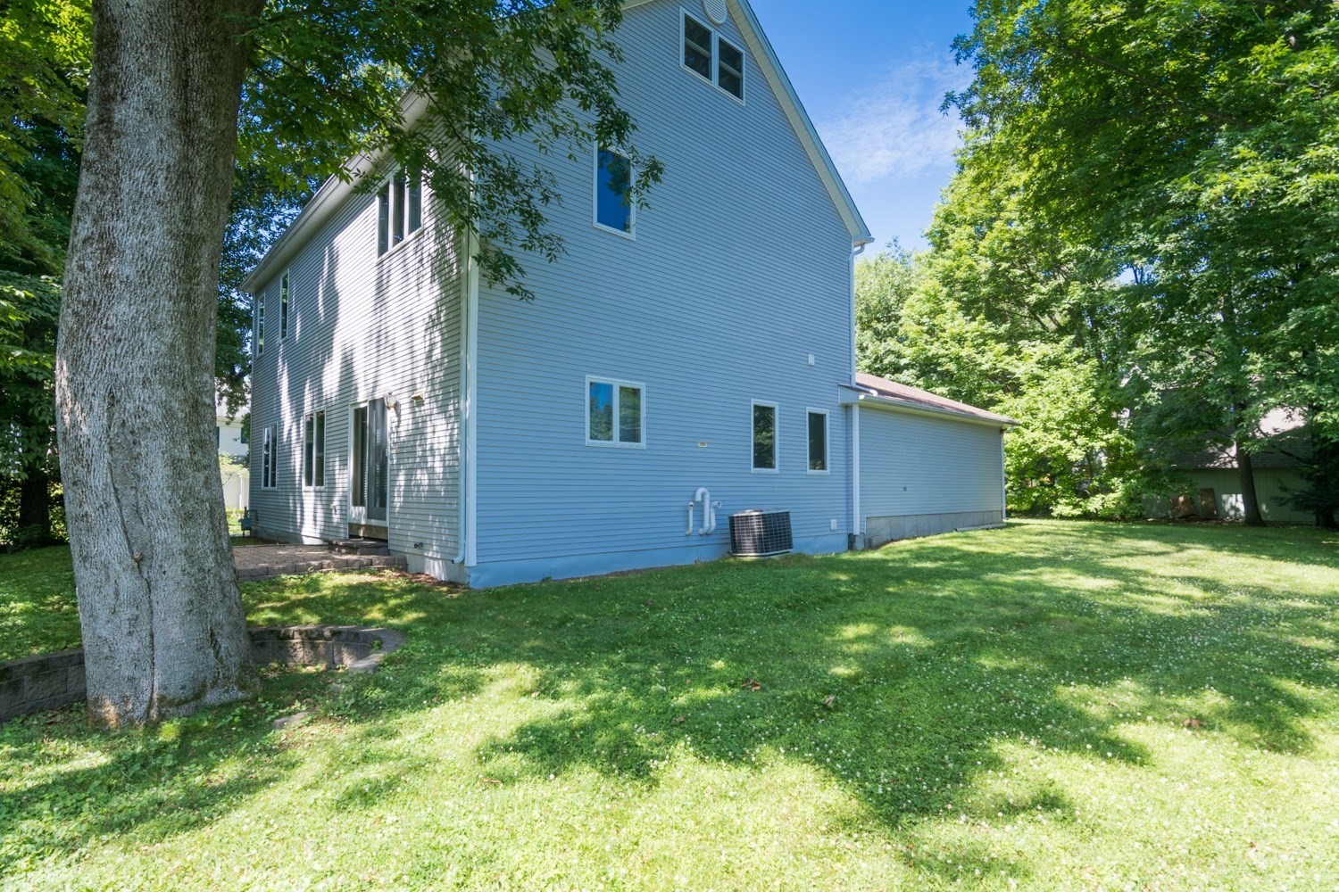 62 Fairview Ave Property Photo 30